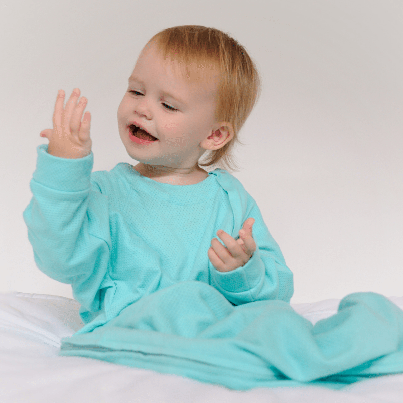 SLEEPY HUGS®  COOL HANDS IN AND OUT