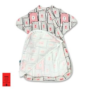 Baby sleep suit with bottom opening zipper for convenient nappy changes