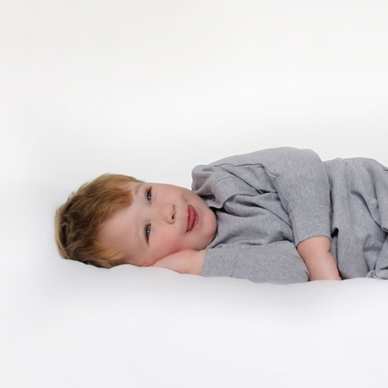 Sleepy Hugs, Hands In and Out, sleeping baby, swaddle transition, baby loves sleep, startle reflex, swaddle sleep sack, swaddle bag