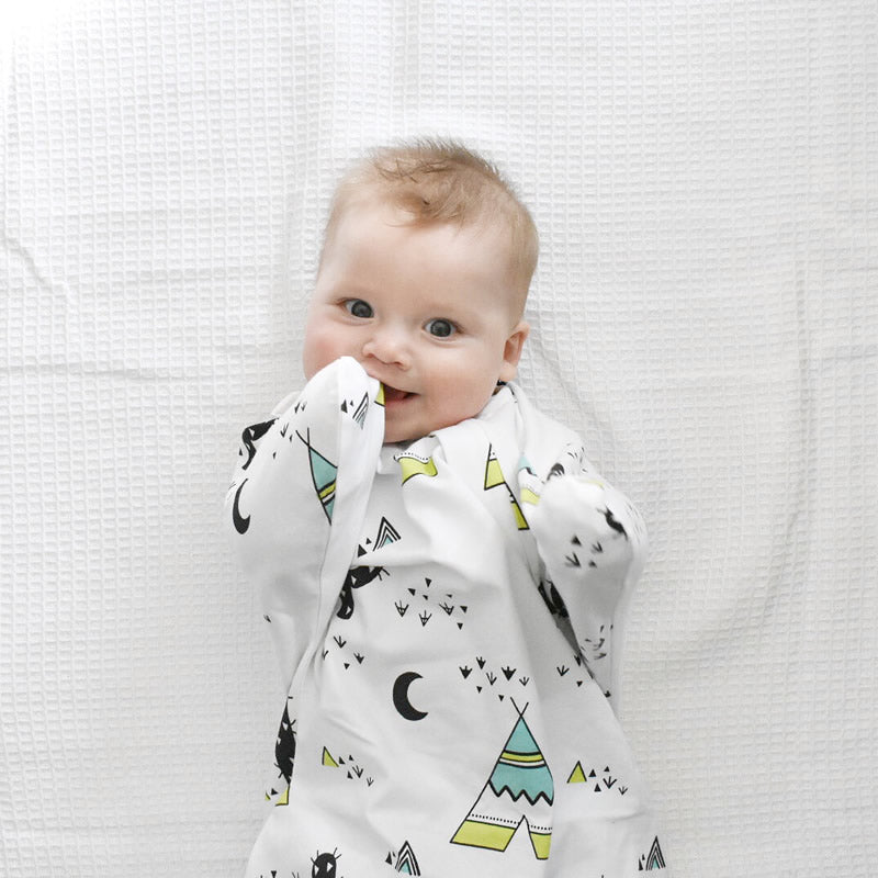 Baby Sleeping Bag for transitioning from swaddling to free arms | Baby Loves Sleep