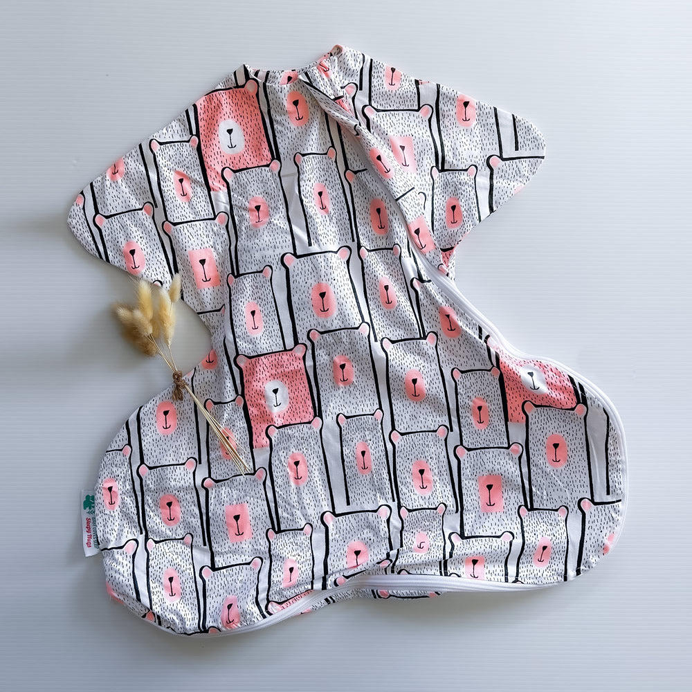 Hip harness baby sleeping bag by Baby Loves Sleep