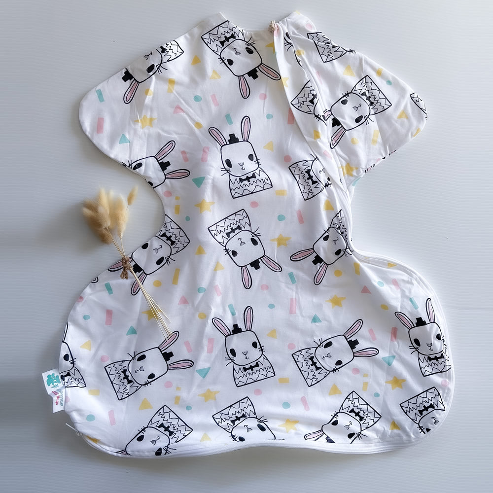 Hip harness baby sleeping bag by Baby Loves Sleep